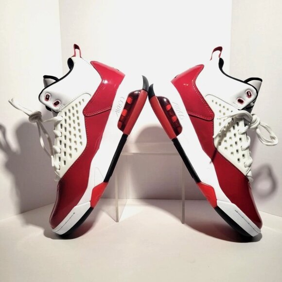 Air Jordan Maxin 200 White Gym Red sz 9 (Factory Defect) main image 13